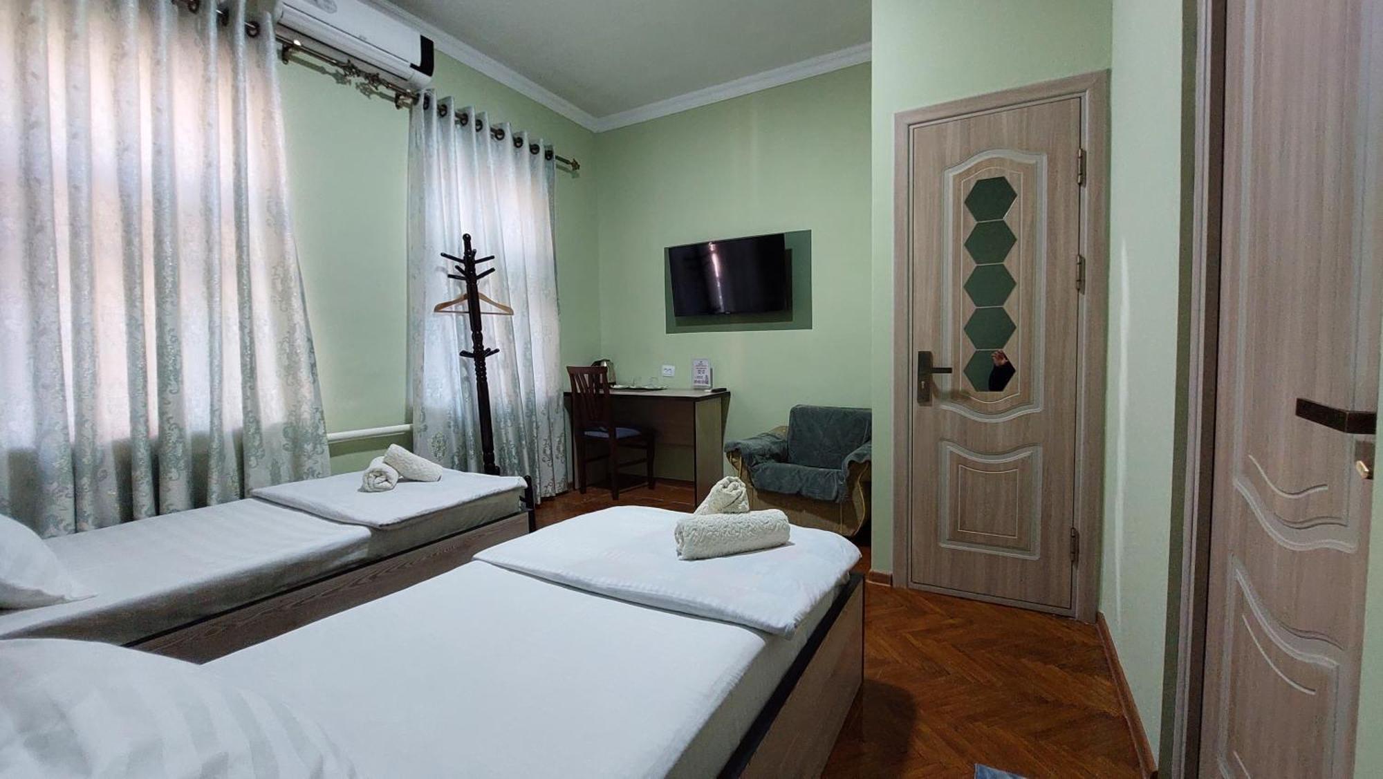 Hotel "Orom" Guests House Taschkent Exterior foto